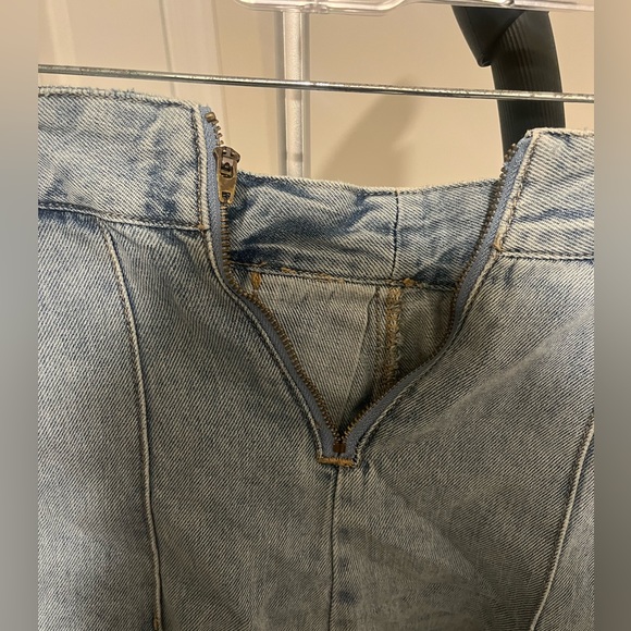 Pacsun denim skirt ‼️ZIPPER IS BROKEN‼️ - Picture 2 of 3